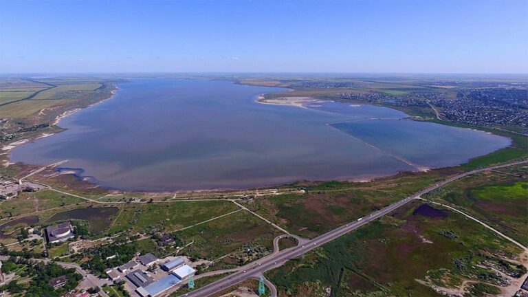 Екологи досліджують Куяльницький лиман на забруднення