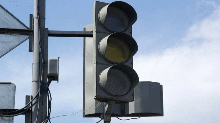 У Херсоні через загрозу дронів не працюватимуть світлофори