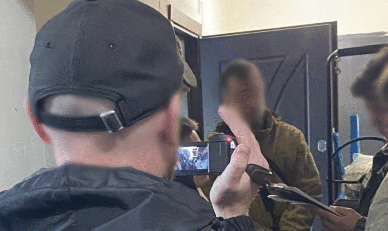 Розголошення секретної інформації та втеча з частини: на Херсонщині судитимуть військового