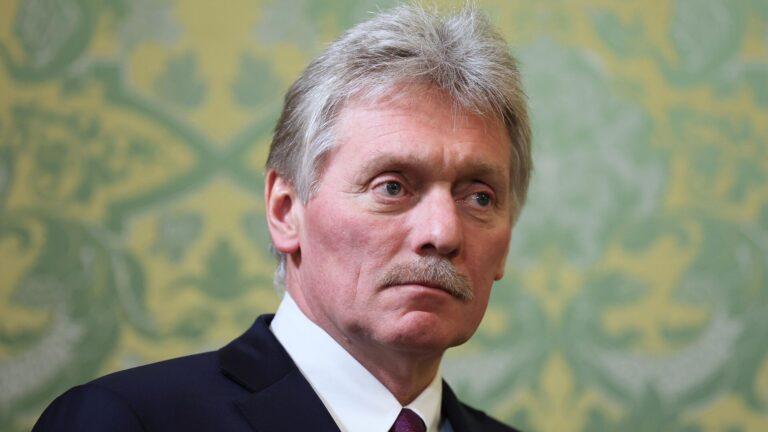 Ставка на Трампа: у Кремлі розповіли, чого чекають від розмови з президентом США