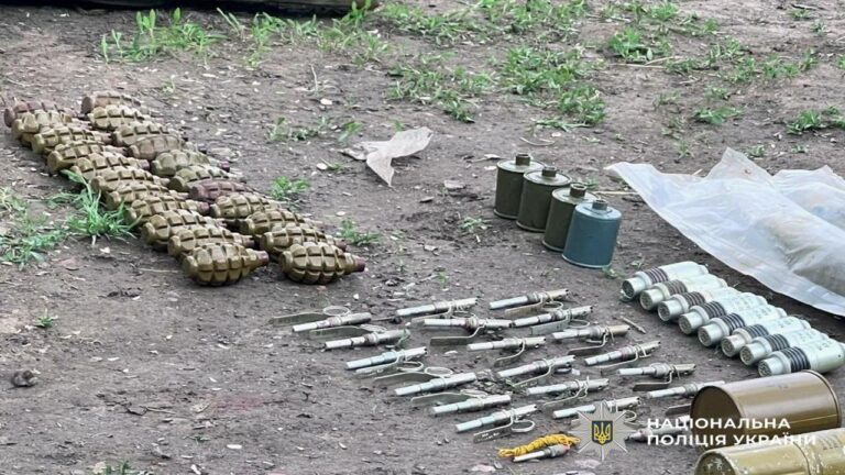 Херсонські правоохоронці затримали торгівця зброєю з Черкащини