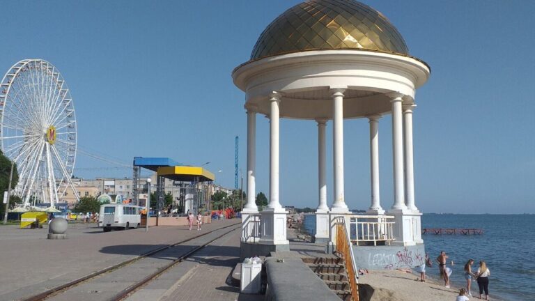 У окупованому Бердянську знайшли мертвою семирічну дівчинку