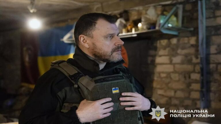 Очільник МВС: Правоохоронці на Херсонщині є постійною мішенню для окупантів