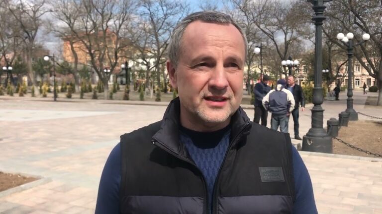 Заарештованого окупантами мера Херсона вивезли вглиб Росії