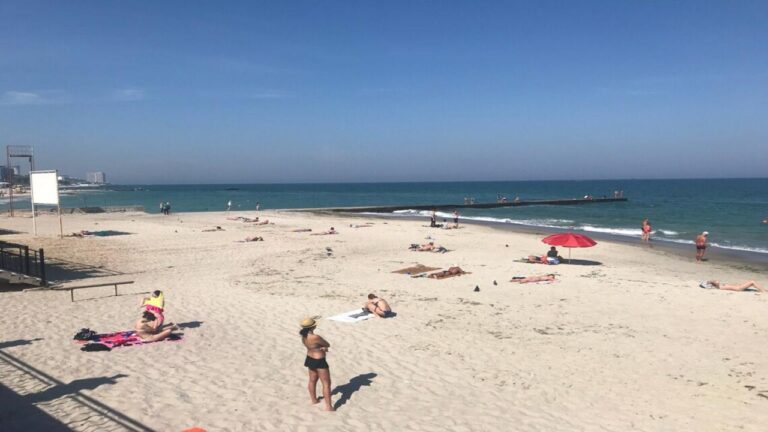 В Одесі відкрили новий пляж
