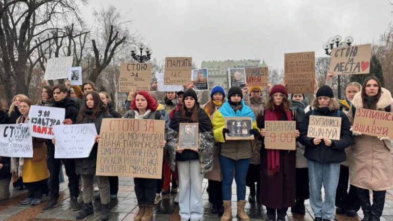В Ізмаїлі вирішили зупиняти транспорт щодня на хвилину мовчання