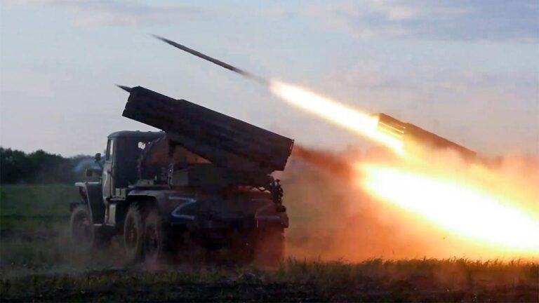 Обстріляно 38 населених пунктів та поранено двох людей: наслідки російської агресії на Херсонщині за добу
