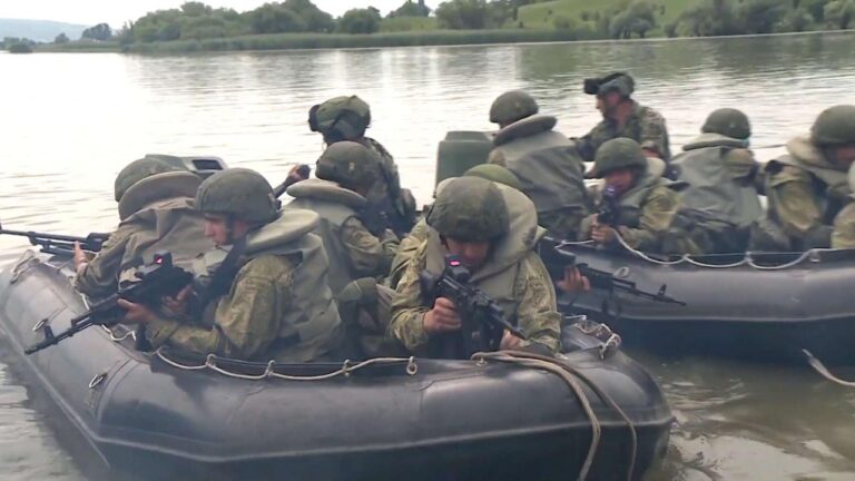 Біля села Кізомис на Херсонщині ворожі війська намагаються захопити острів