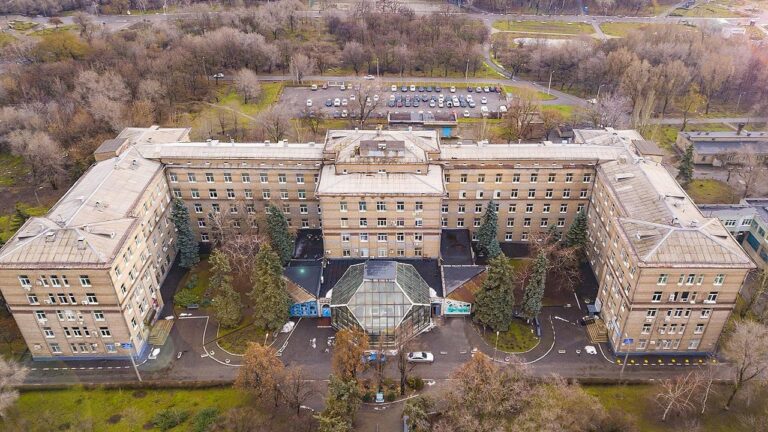 У Запоріжжі відремонтують лікарню швидкої допомоги