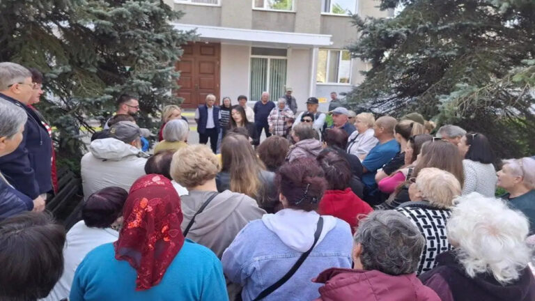 Громада на Одещині відмовилася віддавати на мобілізацію своїх лікарів