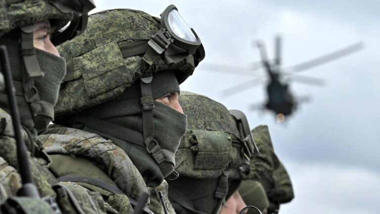 Окупанти на Херсонщині заманюють маргіналів підписувати контракти