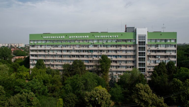 Майбутні фармацевти з Херсонського державного університету проходять практику у кращих аптеках