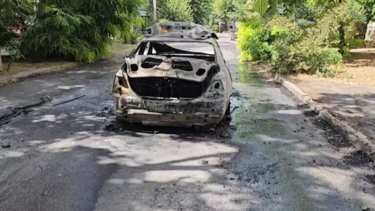 Росіяни атакували дронами Центральний район Херсона