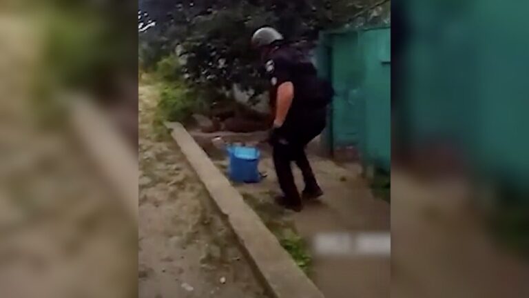 Поліцейські успішно евакуювали мирних жителів із зони бойових дій на Херсонщині