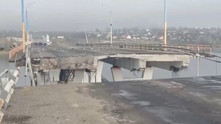 Окупанти щодня штурмують район Антонівського мосту