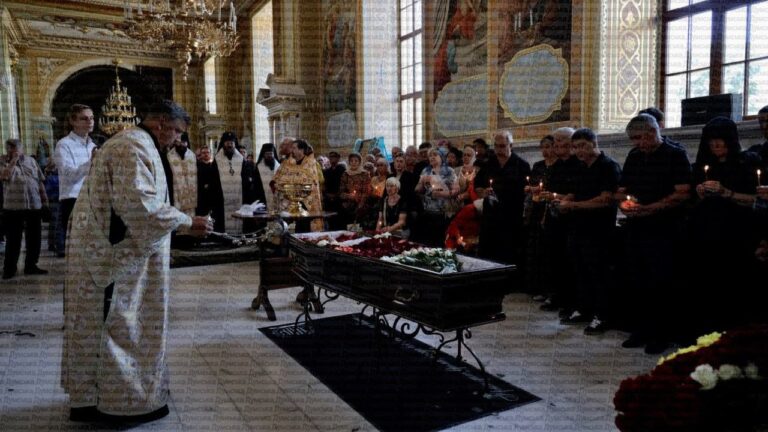 В Одесі простилися з колишнім мером Русланом Боделаном