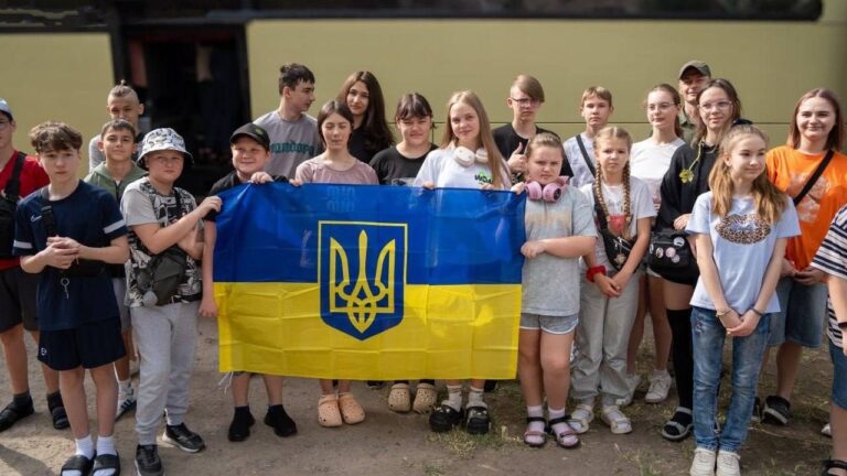 Херсонські школярі вирушили в тижневу подорож до Німеччини