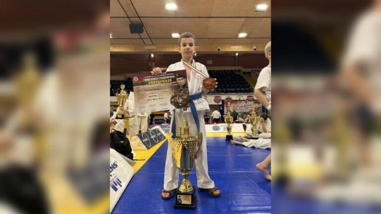 Херсонські каратисти здобули 7 медалей на чемпіонаті світу в Угорщині