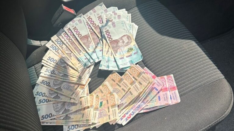 Хабар за службу без боїв: на Миколаївщині викрили військових-посередників