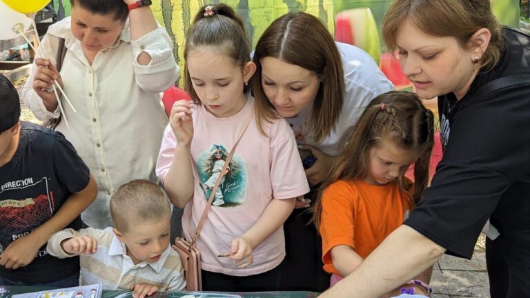 У Івано-Франківську організували арт-терапевтичний захід для херсонських дітей