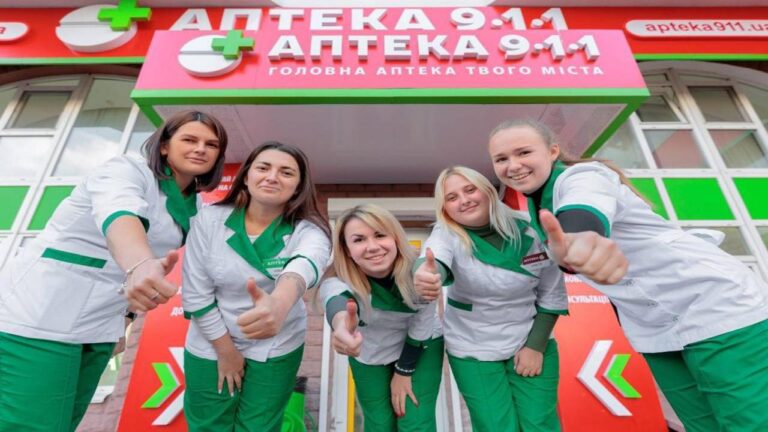 Майбутні фармацевти з Херсонського державного університету проходять практику у кращих аптеках
