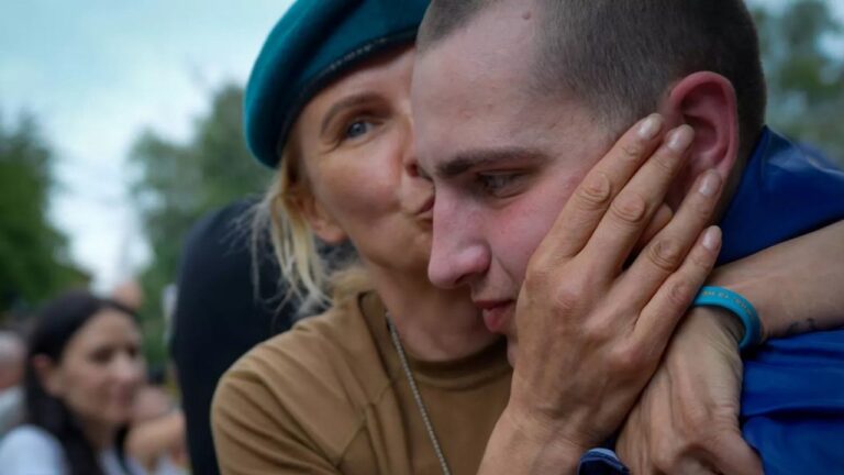 З полону повернулися миколаївські морпіхи