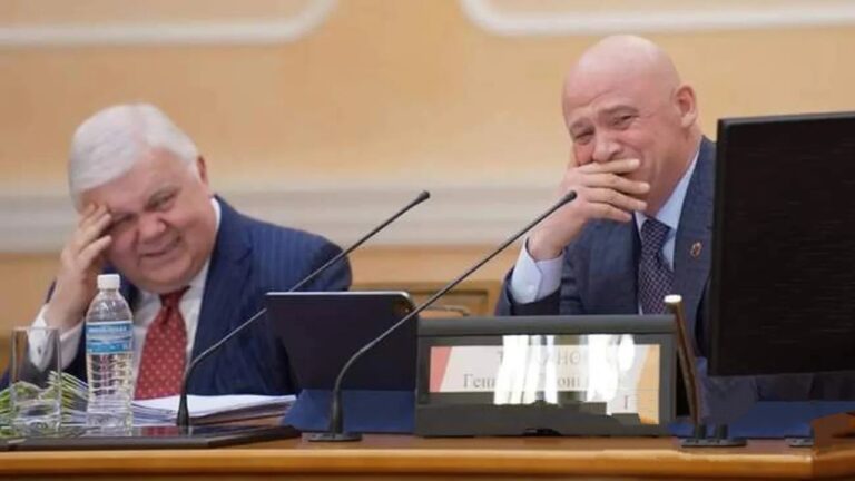 Керівництво Одеської міської ради отримало понад 1,6 млн грн премій