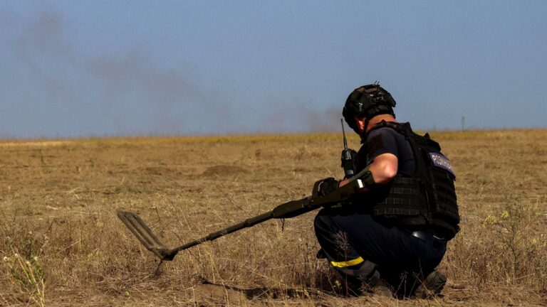 Повне розмінування Херсонщини може тривати десятки років