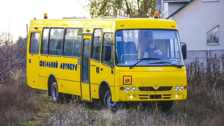 У Миколаївській області учнів підвозитимуть до опорних шкіл через нестачу кадрів та руйнування