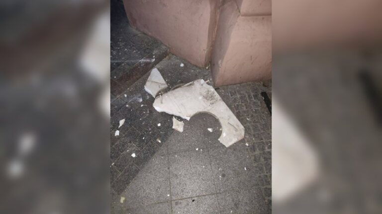 В Одесі пошкоджено меморіальну дошку брату Пушкіна