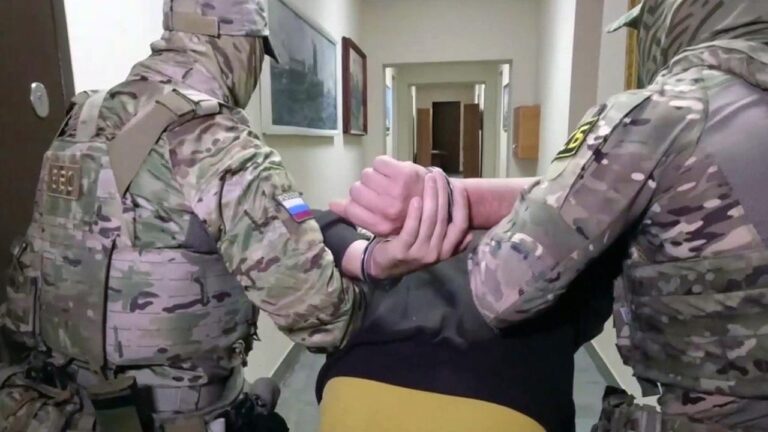 Молодіжний спротив на ТОТ: допомога небайдужим підліткам і звинувачення Росії