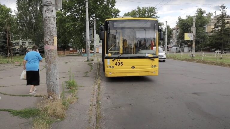 У Херсоні зупинили рух тролейбусів через ремонтні роботи