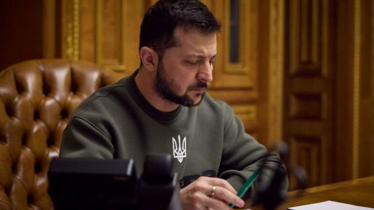 Зеленський ввів санкції проти компаній з РФ та окупованих територій