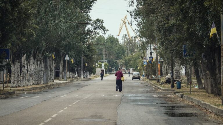 Поліція евакуювала п’ятьох осіб з Берислава на Херсонщині