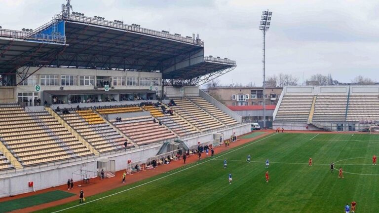 Відкриття футбольного сезону в Запоріжжі відкладається