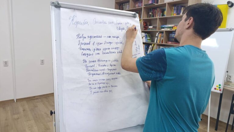 У Херсоні склали вірш про місто та кавуни