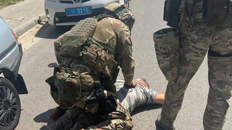 Поліція затримала чоловіка, який викрав автівку ТЦК