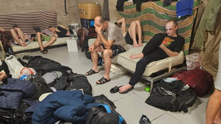 Депортованих із РФ українців не пропустили через грузинський кордон