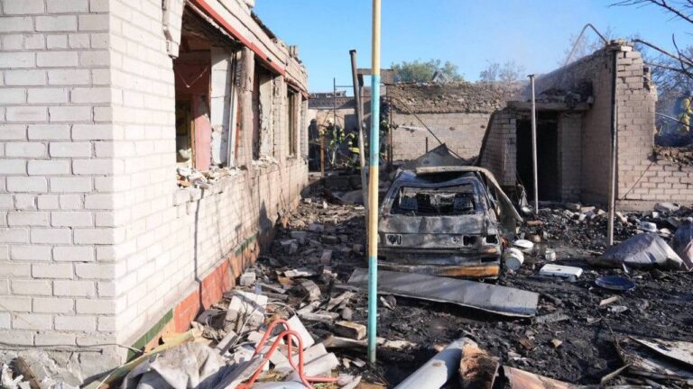 Частина Запоріжжя залишилась без електропостачання після нічного обстрілу міста