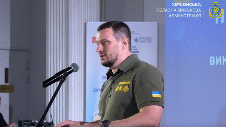 На Херсонщині вшанували памʼять загиблих героїв та передали їхнім родинам державні нагороди