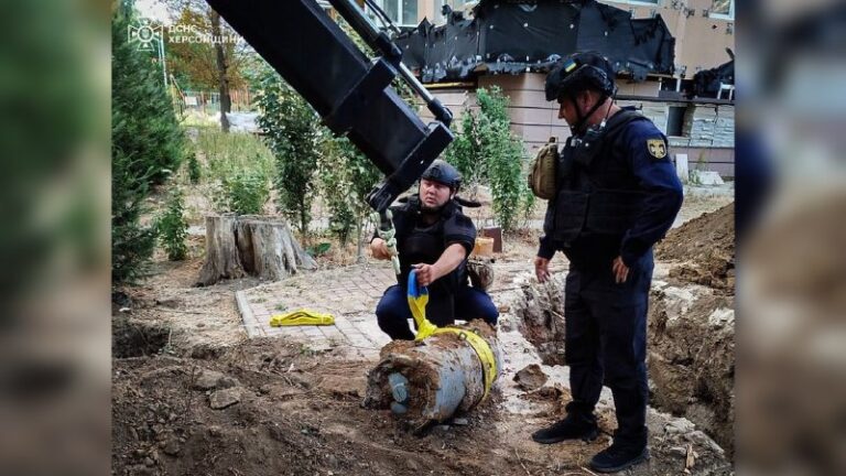 У Херсоні виявили авіабомбу, що не здетонувала