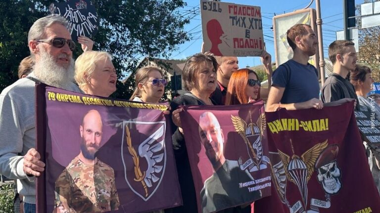 У Миколаєві відбулася акція “Не мовчи! Полон вбиває!”