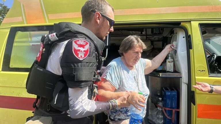 З Інгульця на Херсонщині евакуювали понад 200 людей через авіаудари