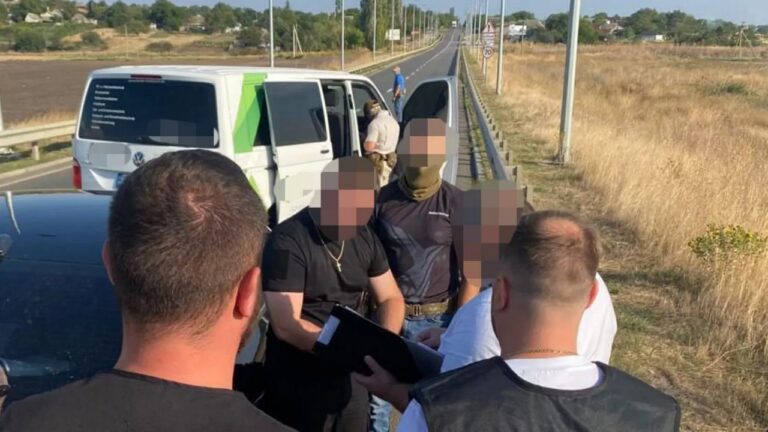 На Миколаївщині правоохоронець звільняв військовозобов’язаних за гроші