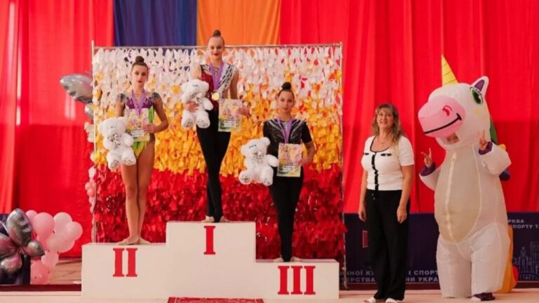Юні гімнастки з Миколаєва вибороли 11 медалей на турнірі “LITTLE LADY”
