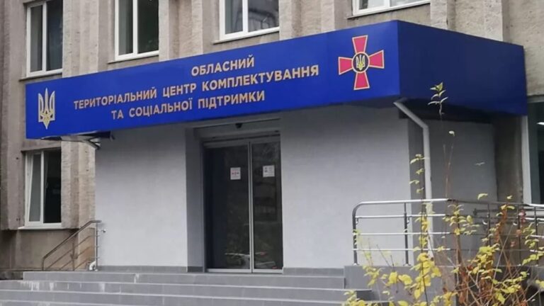 В Одесі чоловік вдарив ножем співробітника ТЦК під час перевірки документів