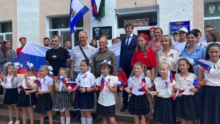 Окупаційна влада Каховки погрожує батькам дітей, які навчаються в українських онлайн-школах