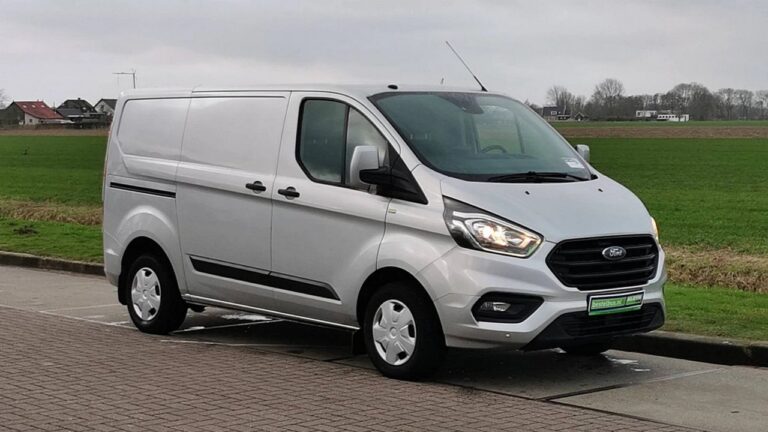 Херсонська МВА прийняла до комунальної власності два автомобілі гуманітарної допомоги