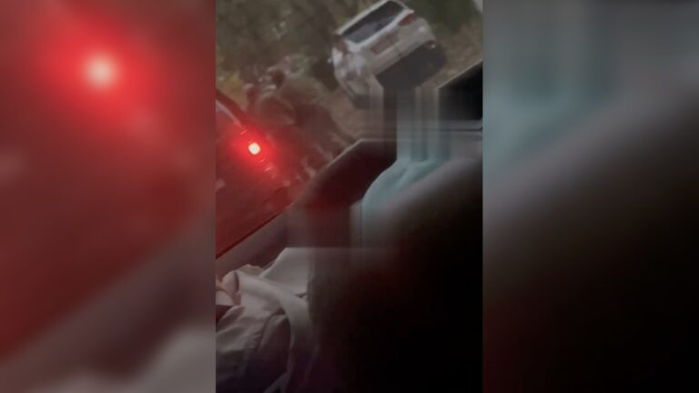 В Одесі зняли відео силової мобілізації: один із чоловіків утік від представників ТЦК