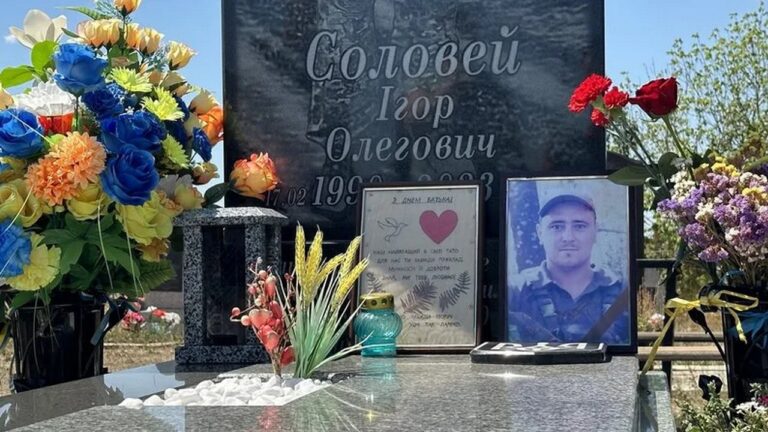 На Миколаївщині дружина загиблого військового через суд доводить, що чоловік поліг у бою
